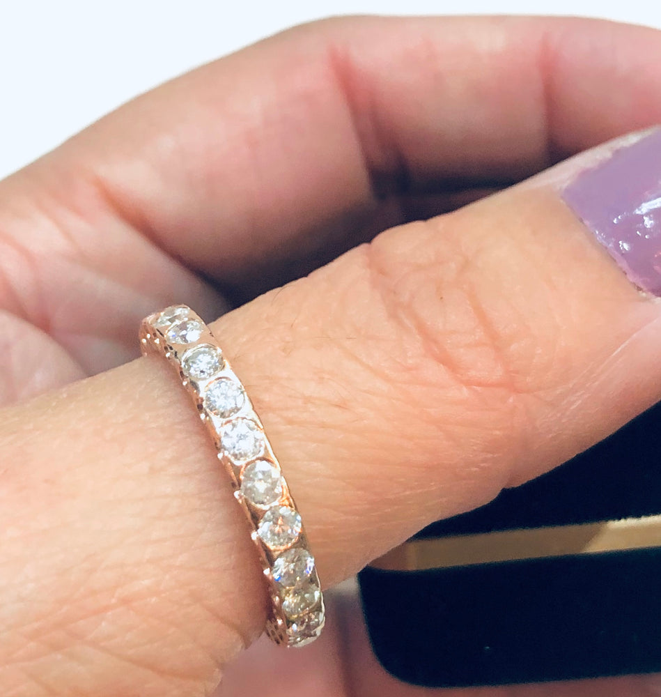 
                
                    Load image into Gallery viewer, Thumb Eternity Ring
                
            