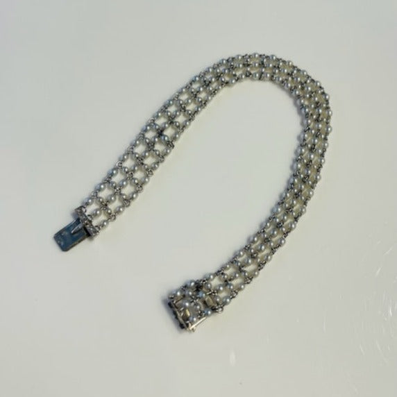 
                
                    Load image into Gallery viewer, Vintage Seed Pearl Bracelet
                
            
