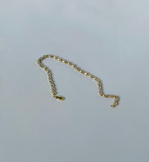 
                
                    Load image into Gallery viewer, Diamond cut triple randel beaded bracelet
                
            
